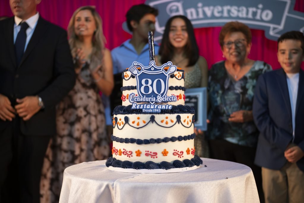 4 pastel aniversario